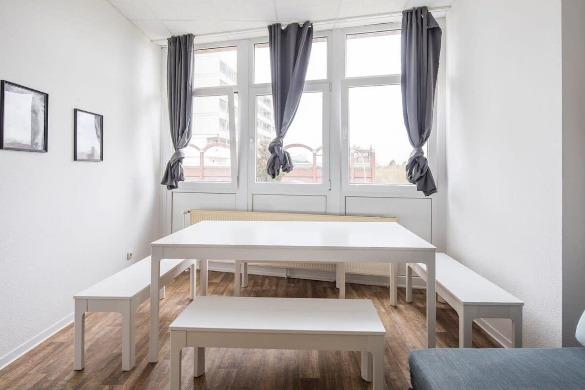 Spacious 2 Bedroom Apartment Hamborg Eksteriør billede