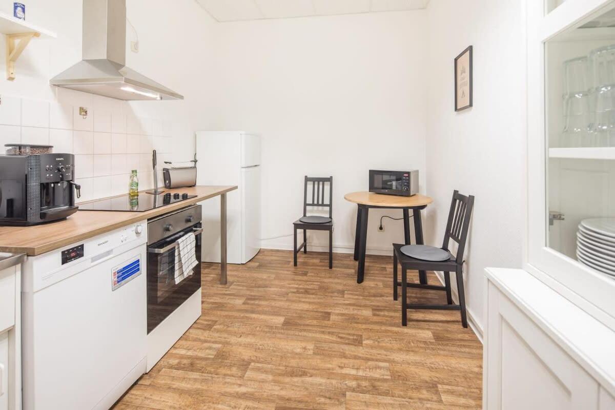 Spacious 2 Bedroom Apartment Hamborg Eksteriør billede